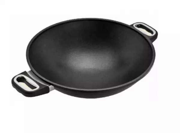 Guss-Wok in verschiedenen Größen Guss-Wok in verschiedenen Größen